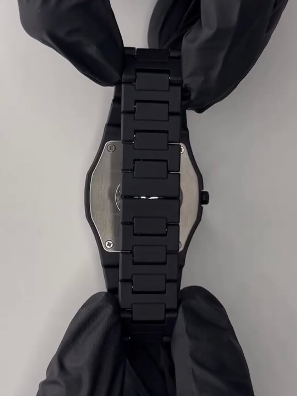 Black Arabic Aura Watch Tech Circle 